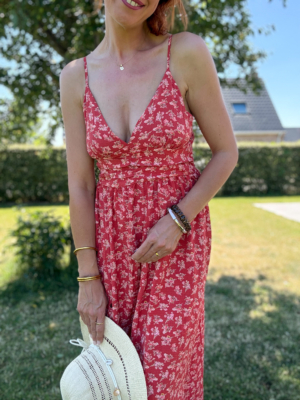 Maria robe longue rouge à fleurs
