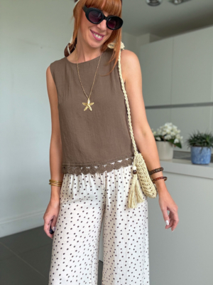 Coffee top court broderie