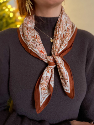 Foulard carré imprimé rouille