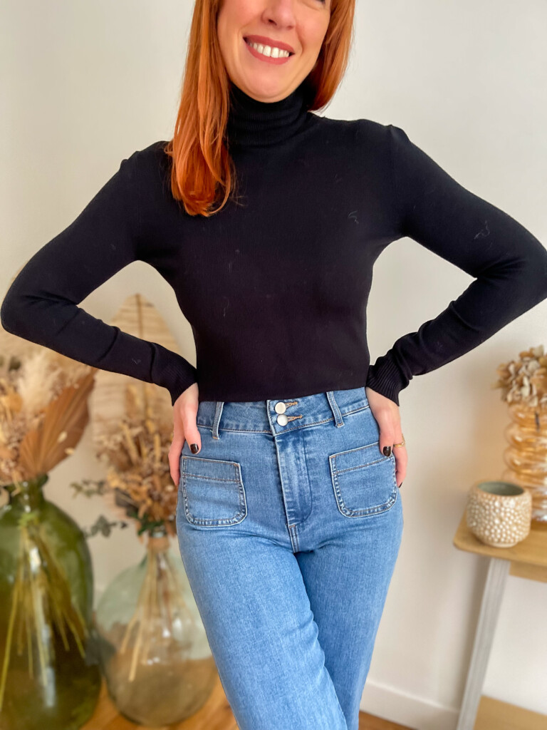 Marin fin pull col roulé noir