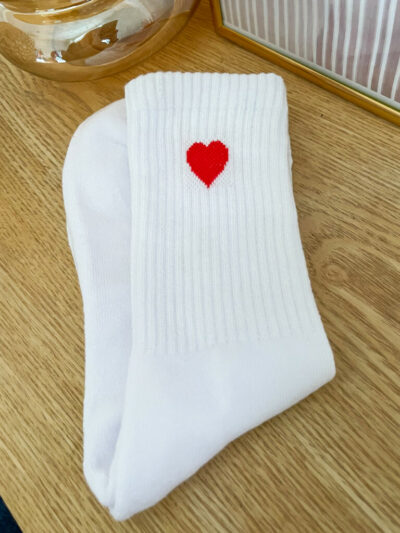 Mel chaussettes blanches coeurs