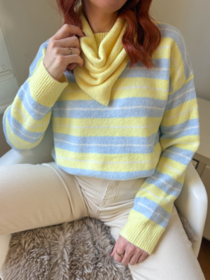 Loic pull + écharpe triangle