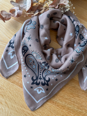 Foulard carré bandana taupe