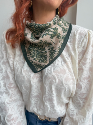 Foulard carré imprimé vert