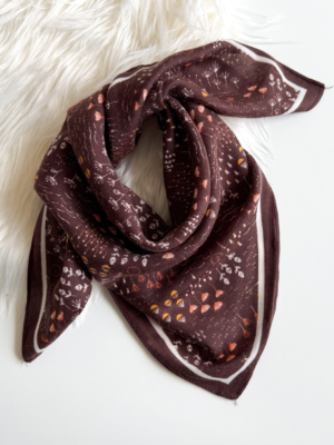 Écharpé carrée imprimé choco
