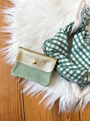 Porte monnaie daim vert