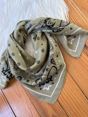 Foulard carré bandana kaki