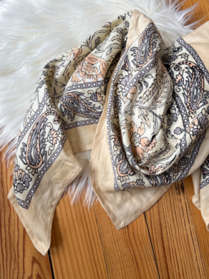 Indie grand foulard beige