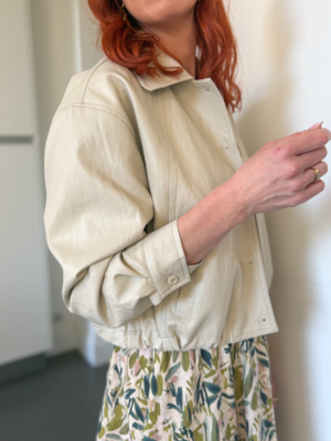 Romy veste simili cuir écrue