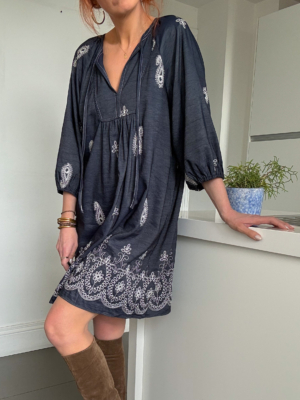 Raphaël robe denim et broderie