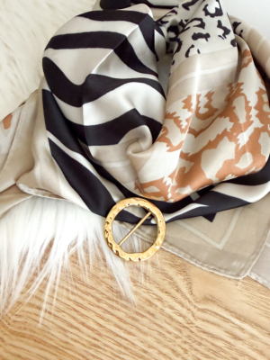 Attache foulard ronde