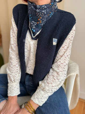 Isaac gilet sans manches bouclettes marine