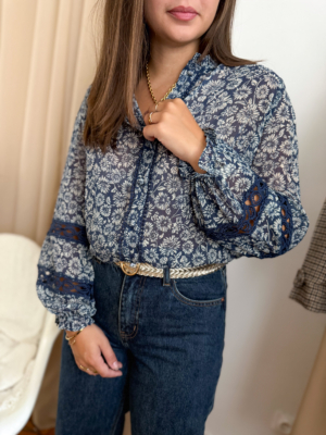 June blouse à fleurs marine