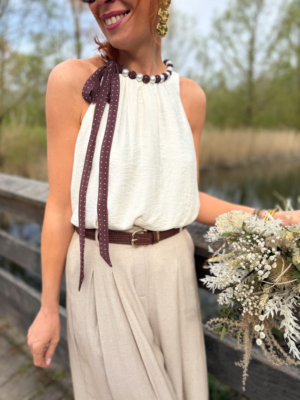 Anto top encolure perles et tissu