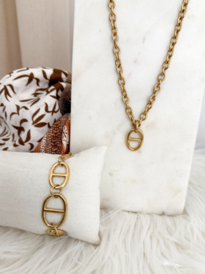 Collier médaillon géométrique