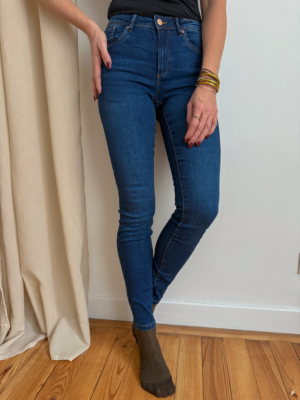 Tanya slim jean brut