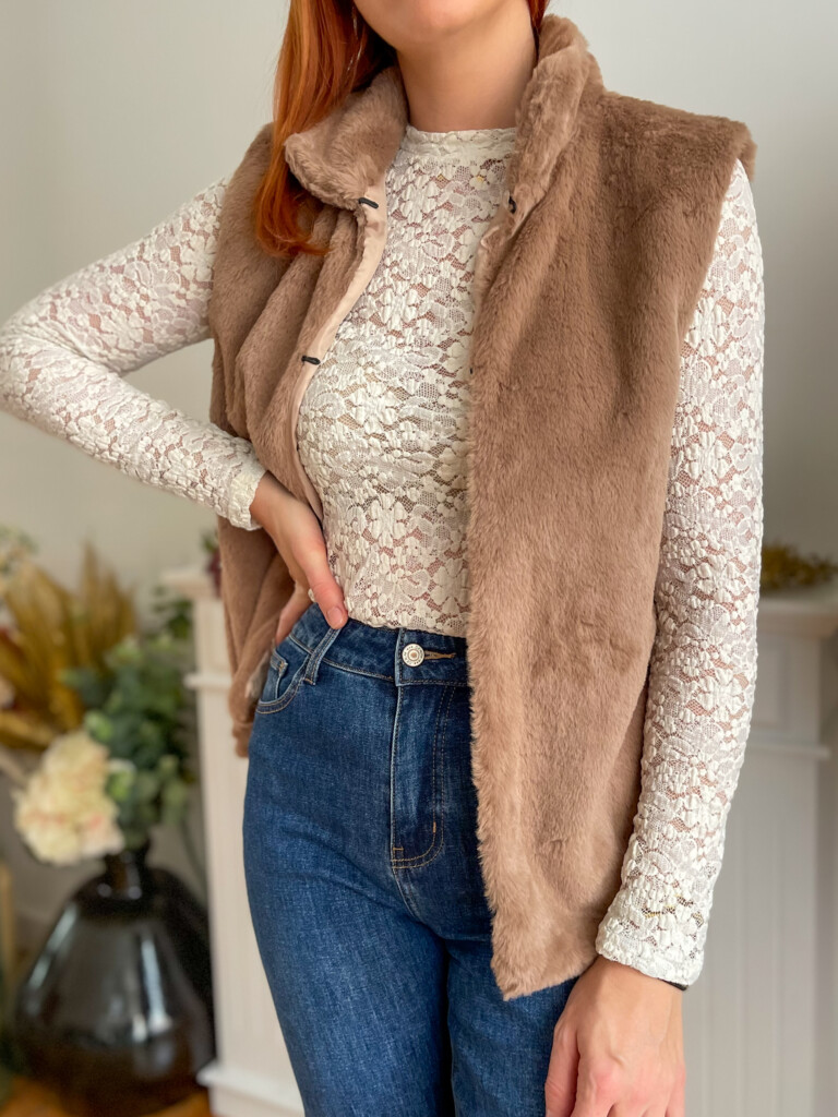 Fausse fourrure sans manche taupe